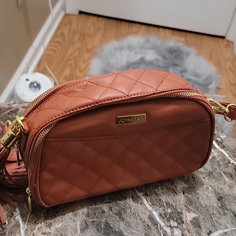 JOY & IMAN PURSE BRAND NEW GENUINE LEATHER BROWN TAN COLOR